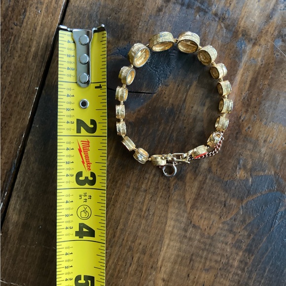 Red-Orange Circle Stone bracelet - Gold tone links - agate - security chain! - Picture 10 of 11